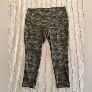 Tek Gear Camouflage Leggings with Pockets